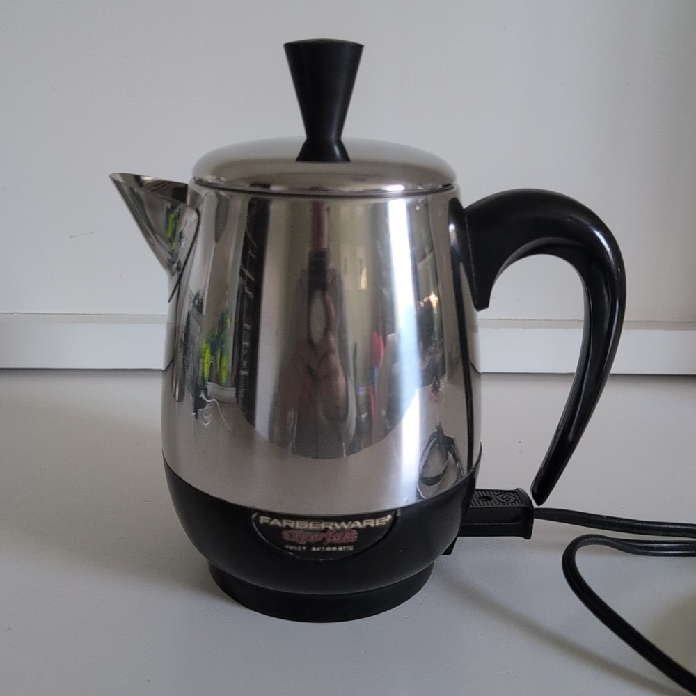 Farberware 134B Superfast Fully Automatic 2-4 Cup Electric Coffee Percolator Pot